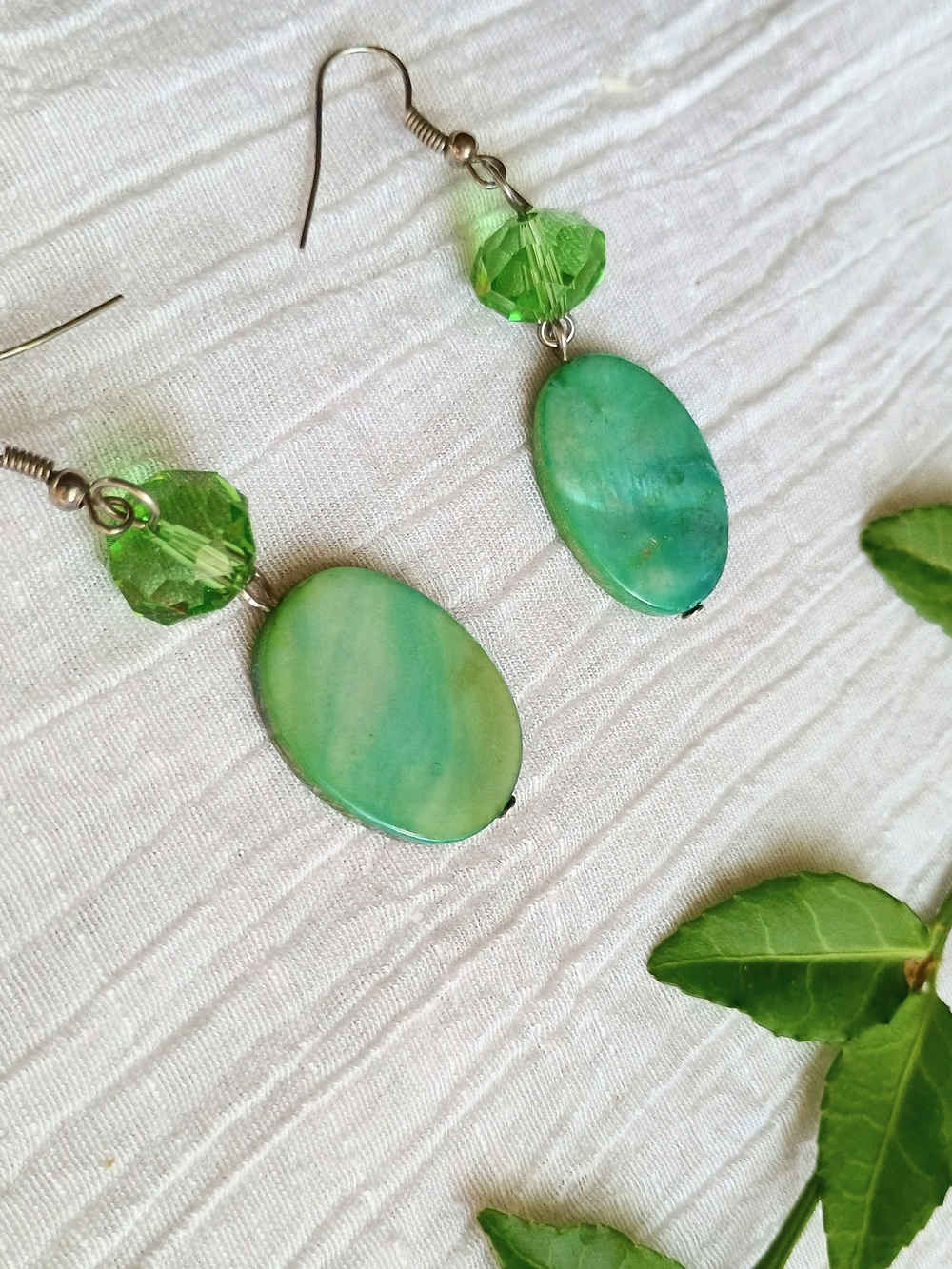 🌊 COASTAL GRANDMOTHER 🌊 VTG Artisan, Green MOP & Crystal Earrings, Fairy Core